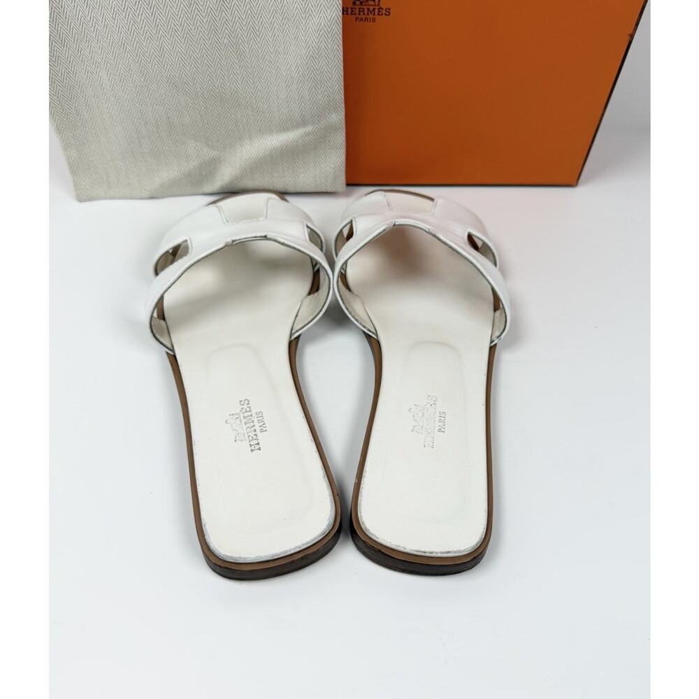 Size 6.5 - Hermes Oran White Leather Sandals - Picture 4 of 11
